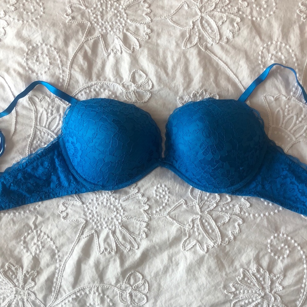 Blue lace aerie bra